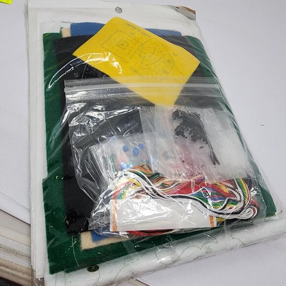 Bucilla 18" Santa Design Felt Applique Christmas Stocking Kit 84060 - Picture 3 of 4